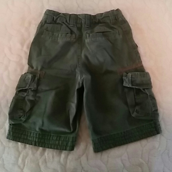 Bundle of 3 pairs of boy's shorts size 7&8 - Picture 6 of 8